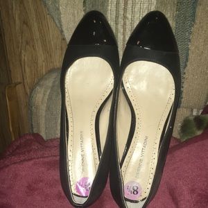 Adrienne Vittadini Black wedge size 8.5